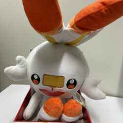 Pokemon pehmot Scorbunny noin 37cm