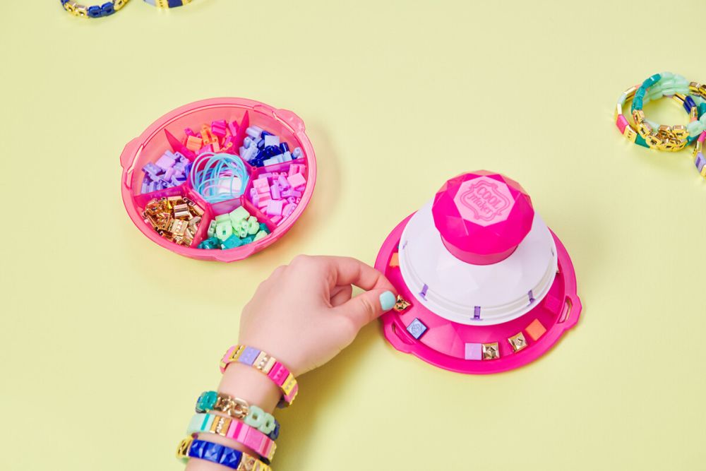 Cool Maker Popstyle Bracelet Maker 8 Cool Maker Popstyle Bracelet Maker