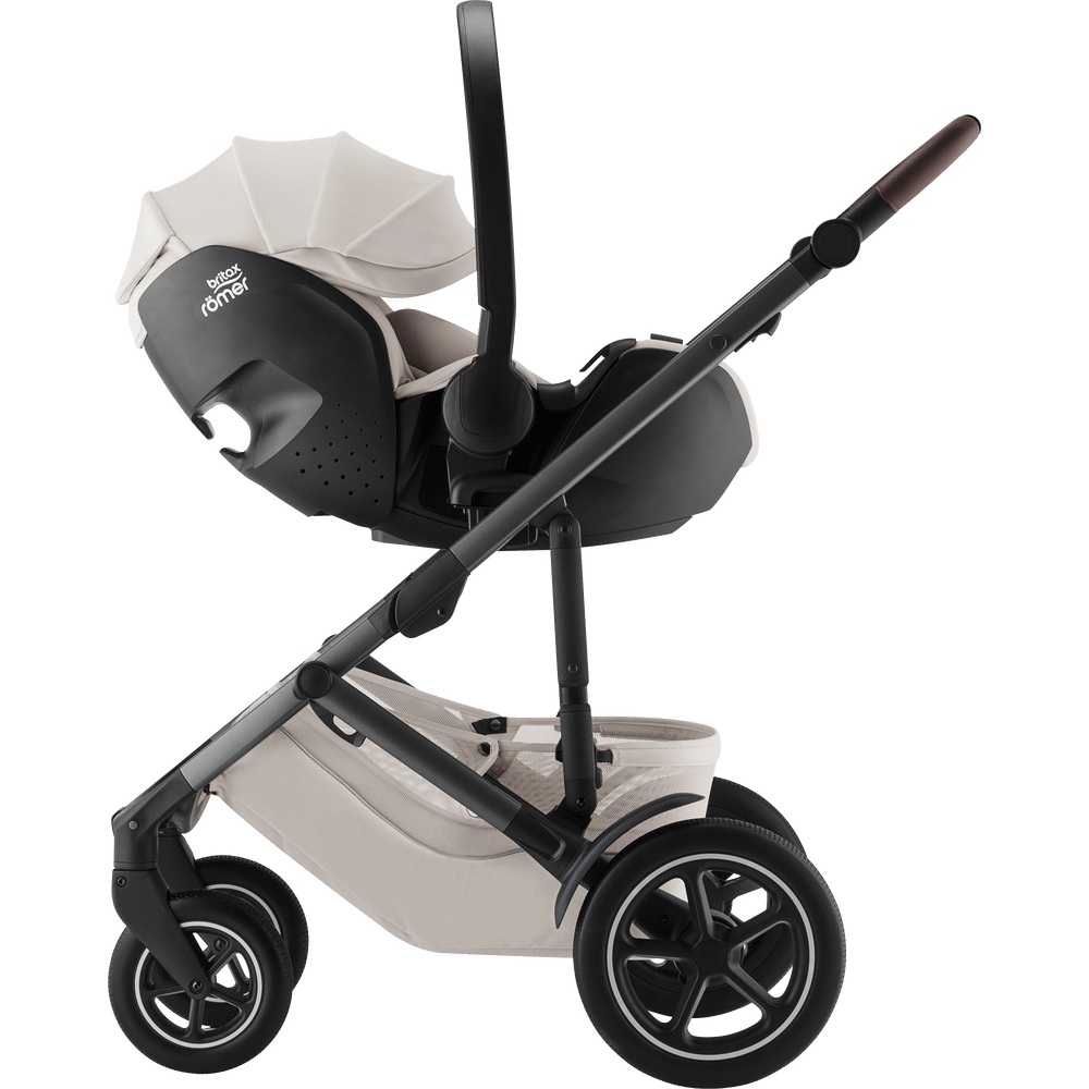 Britax Römer Smile 5Z - Comfort plus set Starttipaketti 6 Britax Römer Smile 5Z - Essential set Starttipaketti