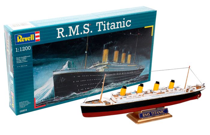 Revell Model set R.M.S. TITANIC 1:1200 1 Revell Model set R.M.S. TITANIC 1:1200