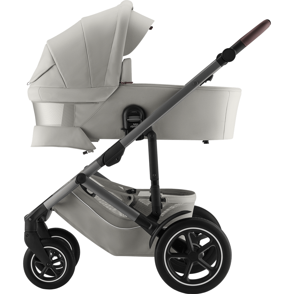 Britax Smile 5Z starttipaketti Lux (Baby-Safe Core turvakaukalolla) 3 Britax Smile 5Z starttipaketti Lux (Baby-Safe Core turvakaukalolla)-muksumassi.fi